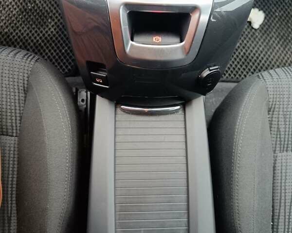 Чорний Пежо 5008, об'ємом двигуна 1.6 л та пробігом 206 тис. км за 7200 $, фото 17 на Automoto.ua