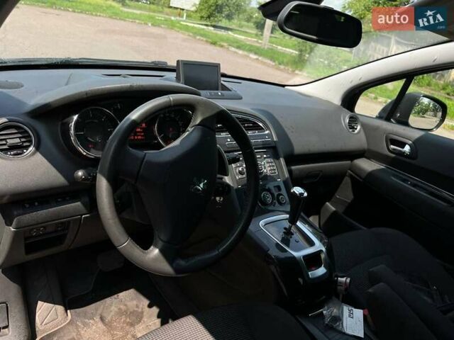 Чорний Пежо 5008, об'ємом двигуна 1.56 л та пробігом 187 тис. км за 9600 $, фото 14 на Automoto.ua