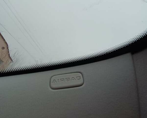 Чорний Пежо 5008, об'ємом двигуна 1.6 л та пробігом 206 тис. км за 7200 $, фото 32 на Automoto.ua