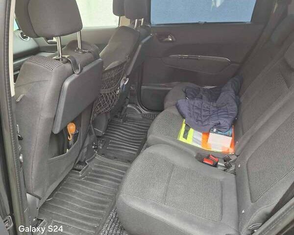 Черный Пежо 5008, объемом двигателя 2 л и пробегом 240 тыс. км за 11500 $, фото 15 на Automoto.ua