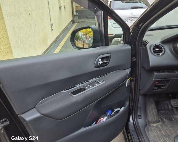 Черный Пежо 5008, объемом двигателя 2 л и пробегом 240 тыс. км за 11500 $, фото 17 на Automoto.ua