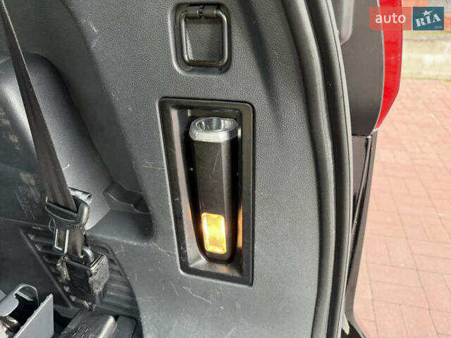 Черный Пежо 5008, объемом двигателя 1.6 л и пробегом 150 тыс. км за 12300 $, фото 44 на Automoto.ua