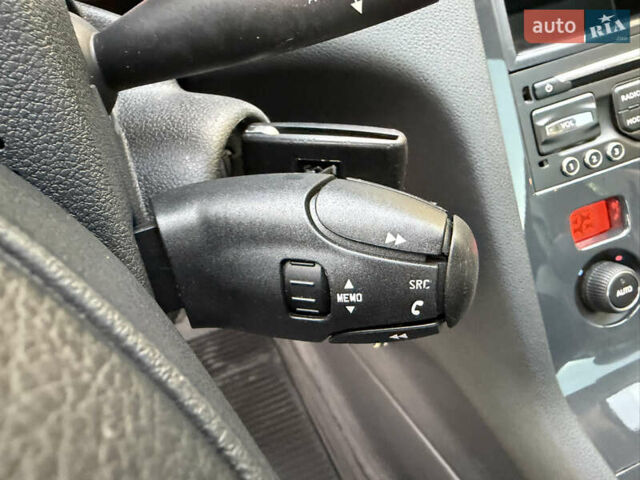 Черный Пежо 5008, объемом двигателя 1.6 л и пробегом 150 тыс. км за 12300 $, фото 56 на Automoto.ua