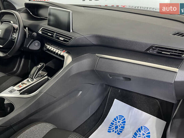 Чорний Пежо 5008, об'ємом двигуна 1.5 л та пробігом 152 тис. км за 20850 $, фото 9 на Automoto.ua