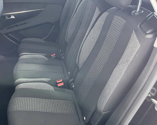 Чорний Пежо 5008, об'ємом двигуна 1.5 л та пробігом 152 тис. км за 20850 $, фото 11 на Automoto.ua