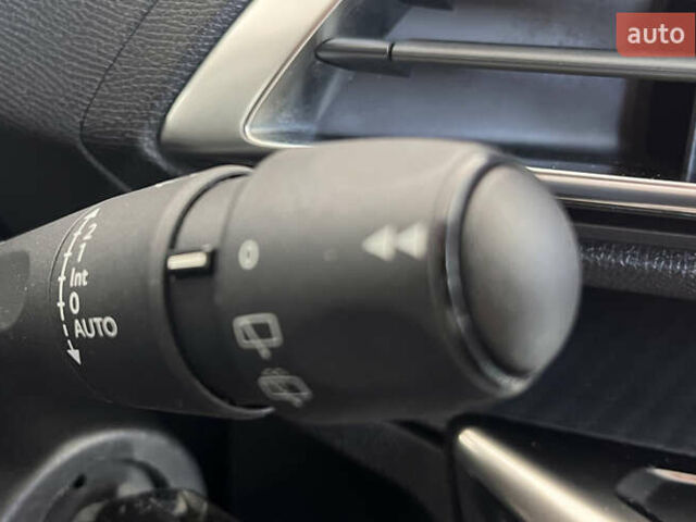 Чорний Пежо 5008, об'ємом двигуна 1.5 л та пробігом 152 тис. км за 20850 $, фото 18 на Automoto.ua