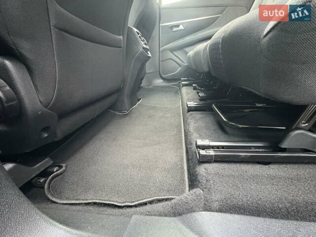 Чорний Пежо 5008, об'ємом двигуна 1.5 л та пробігом 185 тис. км за 19550 $, фото 73 на Automoto.ua