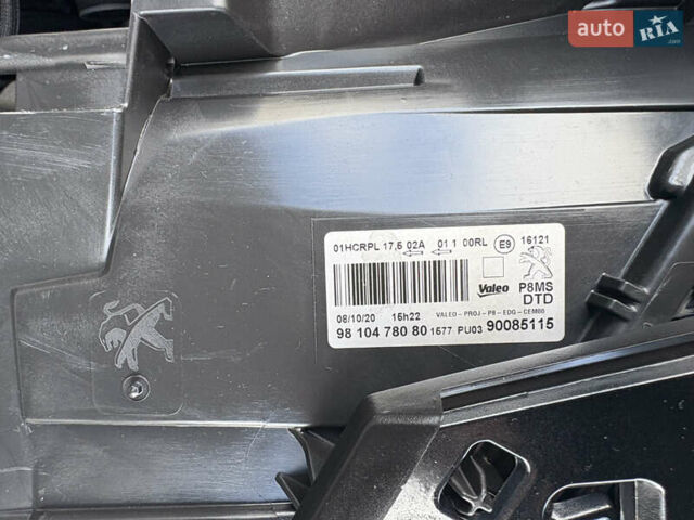 Чорний Пежо 5008, об'ємом двигуна 1.5 л та пробігом 185 тис. км за 19550 $, фото 79 на Automoto.ua