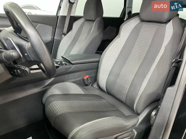 Черный Пежо 5008, объемом двигателя 1.5 л и пробегом 171 тыс. км за 20850 $, фото 6 на Automoto.ua