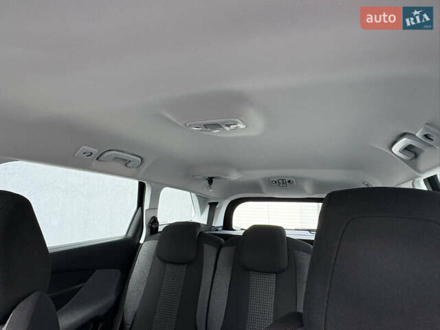 Чорний Пежо 5008, об'ємом двигуна 1.5 л та пробігом 185 тис. км за 19550 $, фото 60 на Automoto.ua