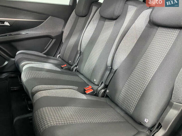 Черный Пежо 5008, объемом двигателя 1.5 л и пробегом 171 тыс. км за 20850 $, фото 10 на Automoto.ua