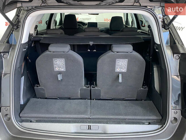 Черный Пежо 5008, объемом двигателя 1.5 л и пробегом 171 тыс. км за 20850 $, фото 4 на Automoto.ua