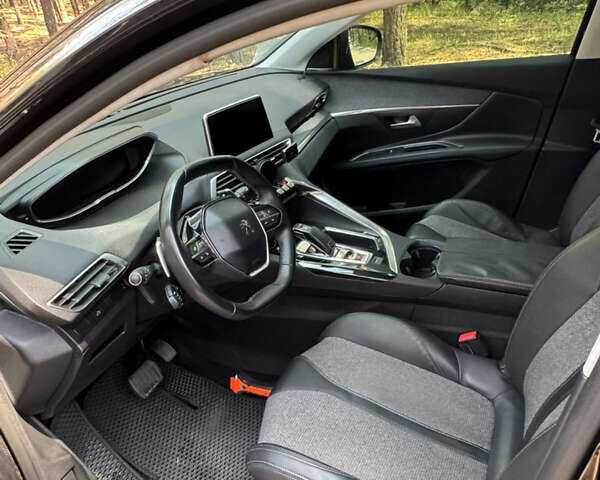 Чорний Пежо 5008, об'ємом двигуна 1.5 л та пробігом 170 тис. км за 24000 $, фото 39 на Automoto.ua
