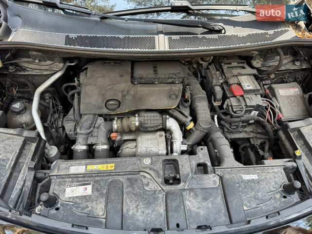 Чорний Пежо 5008, об'ємом двигуна 1.5 л та пробігом 170 тис. км за 24000 $, фото 61 на Automoto.ua