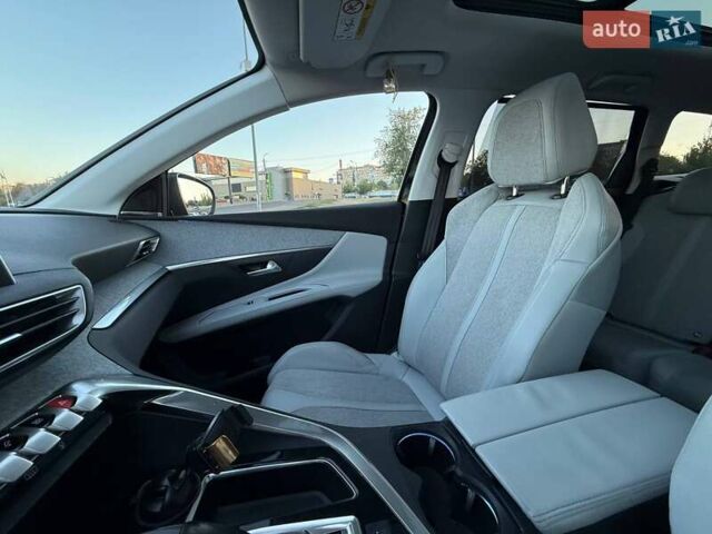 Чорний Пежо 5008, об'ємом двигуна 1.6 л та пробігом 148 тис. км за 18900 $, фото 46 на Automoto.ua