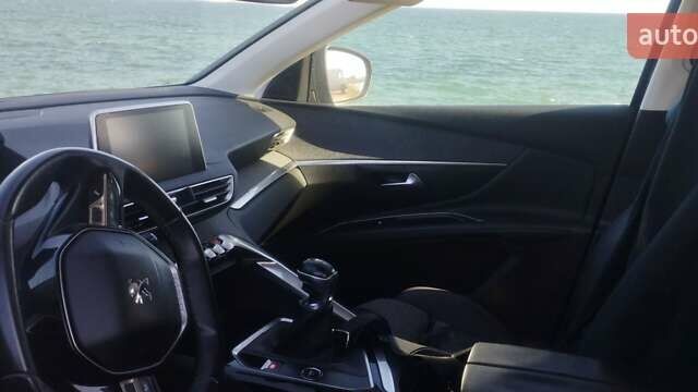 Чорний Пежо 5008, об'ємом двигуна 1.56 л та пробігом 250 тис. км за 18500 $, фото 5 на Automoto.ua