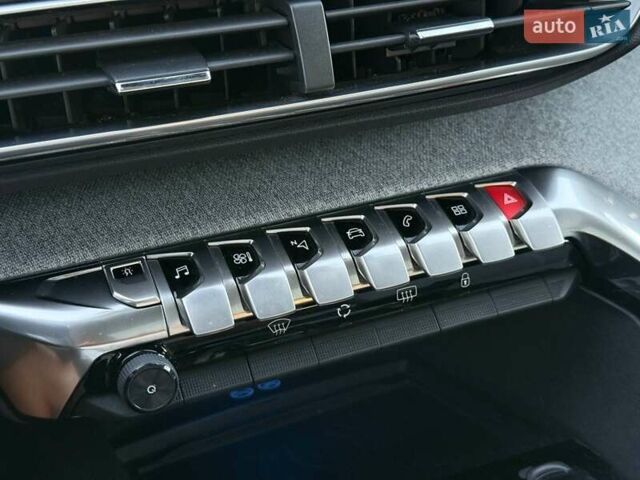 Чорний Пежо 5008, об'ємом двигуна 1.6 л та пробігом 148 тис. км за 18900 $, фото 51 на Automoto.ua