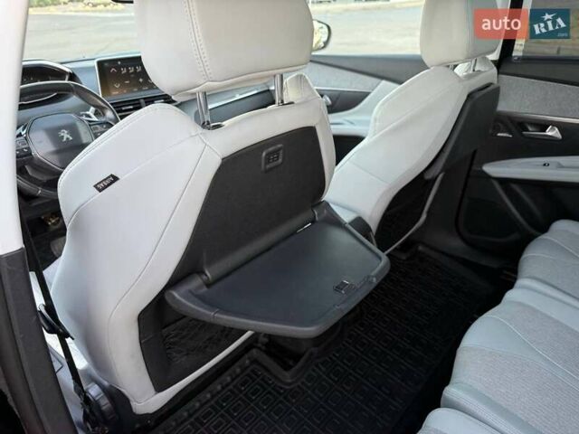 Чорний Пежо 5008, об'ємом двигуна 1.6 л та пробігом 148 тис. км за 18900 $, фото 30 на Automoto.ua