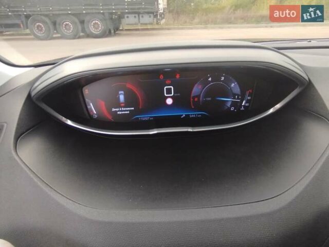 Чорний Пежо 5008, об'ємом двигуна 1.56 л та пробігом 115 тис. км за 18800 $, фото 32 на Automoto.ua