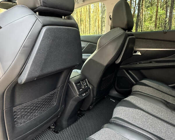 Чорний Пежо 5008, об'ємом двигуна 1.5 л та пробігом 170 тис. км за 24000 $, фото 44 на Automoto.ua