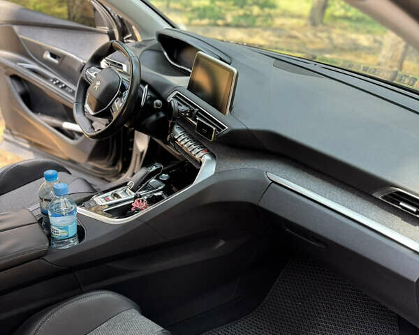 Чорний Пежо 5008, об'ємом двигуна 1.5 л та пробігом 170 тис. км за 24000 $, фото 56 на Automoto.ua