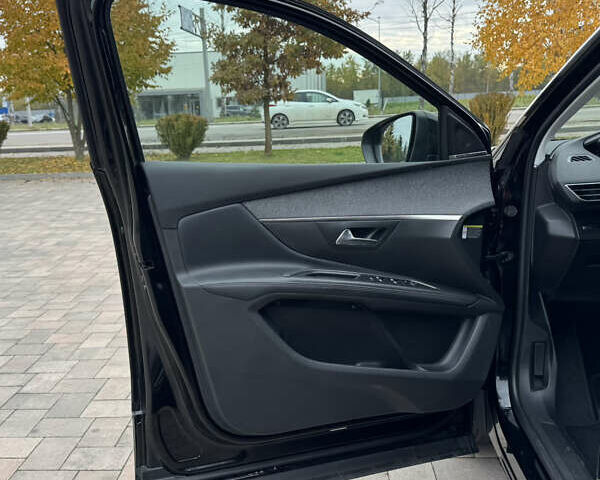 Чорний Пежо 5008, об'ємом двигуна 1.5 л та пробігом 164 тис. км за 23499 $, фото 31 на Automoto.ua