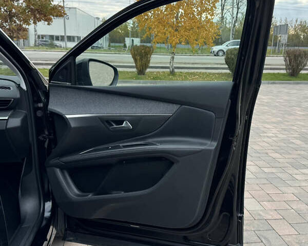 Чорний Пежо 5008, об'ємом двигуна 1.5 л та пробігом 164 тис. км за 23499 $, фото 34 на Automoto.ua