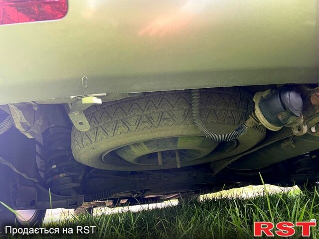 Коричневий Пежо 5008, об'ємом двигуна 1.6 л та пробігом 302 тис. км за 7500 $, фото 3 на Automoto.ua