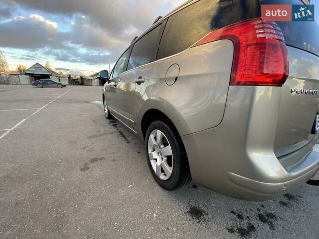 Коричневый Пежо 5008, объемом двигателя 1.6 л и пробегом 143 тыс. км за 8400 $, фото 5 на Automoto.ua