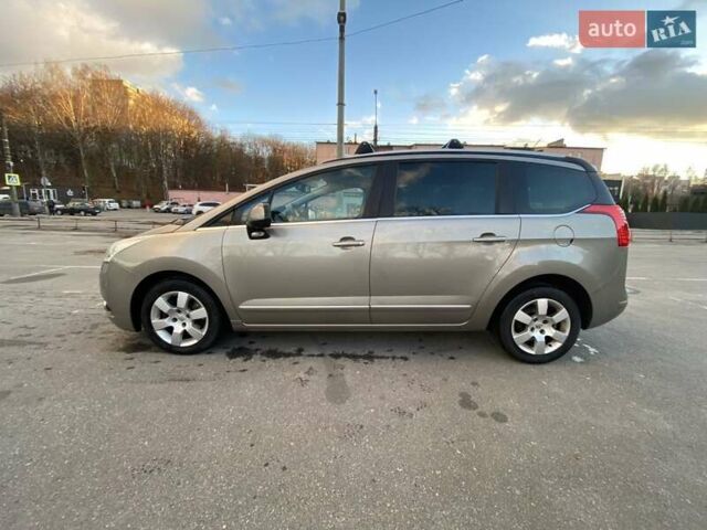 Коричневый Пежо 5008, объемом двигателя 1.6 л и пробегом 143 тыс. км за 8400 $, фото 11 на Automoto.ua