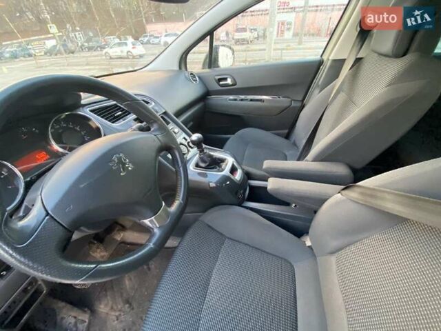 Коричневый Пежо 5008, объемом двигателя 1.6 л и пробегом 143 тыс. км за 8400 $, фото 53 на Automoto.ua