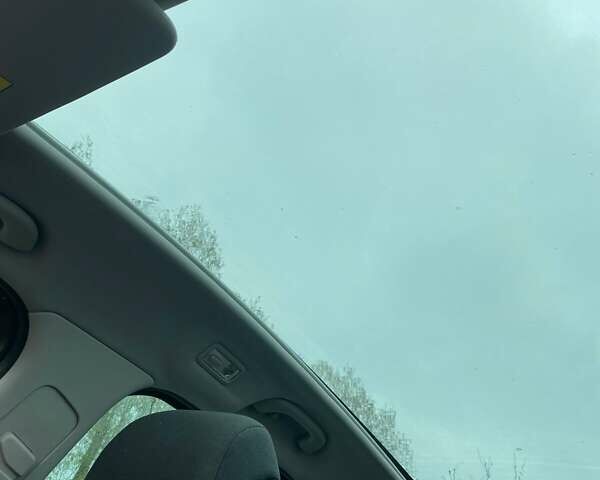 Коричневый Пежо 5008, объемом двигателя 1.6 л и пробегом 247 тыс. км за 10500 $, фото 8 на Automoto.ua