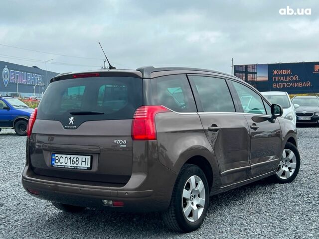 Коричневий Пежо 5008, об'ємом двигуна 1.6 л та пробігом 203 тис. км за 10180 $, фото 5 на Automoto.ua
