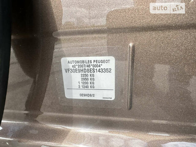 Коричневий Пежо 5008, об'ємом двигуна 1.6 л та пробігом 200 тис. км за 11700 $, фото 51 на Automoto.ua