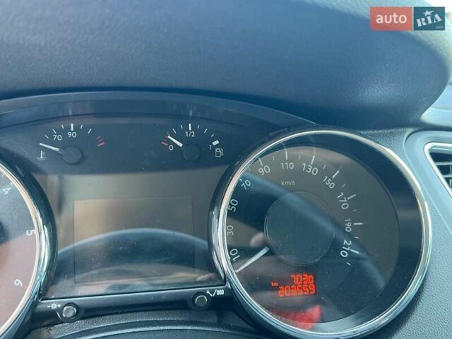 Коричневий Пежо 5008, об'ємом двигуна 1.6 л та пробігом 203 тис. км за 10080 $, фото 18 на Automoto.ua