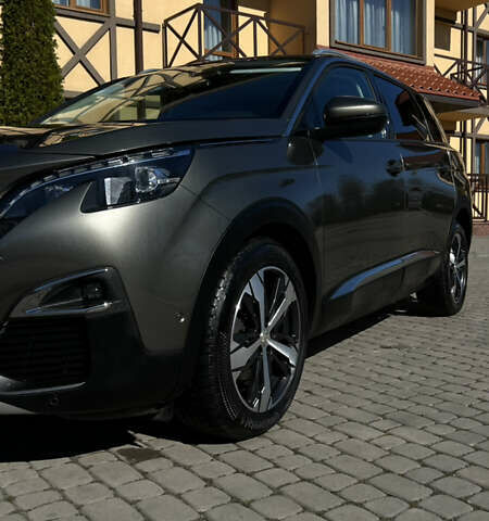 Коричневий Пежо 5008, об'ємом двигуна 1.6 л та пробігом 216 тис. км за 19990 $, фото 1 на Automoto.ua