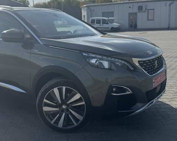 Коричневый Пежо 5008, объемом двигателя 1.5 л и пробегом 157 тыс. км за 22900 $, фото 1 на Automoto.ua