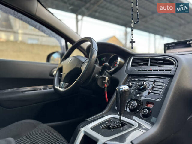 Красный Пежо 5008, объемом двигателя 2 л и пробегом 315 тыс. км за 8500 $, фото 31 на Automoto.ua