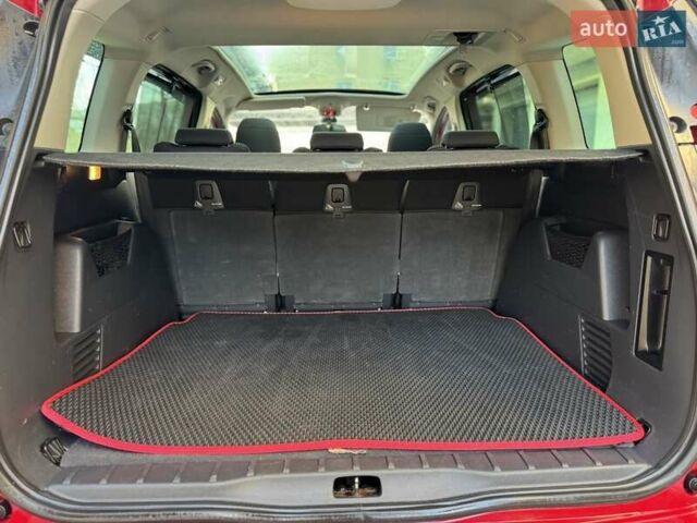 Красный Пежо 5008, объемом двигателя 2 л и пробегом 319 тыс. км за 8000 $, фото 10 на Automoto.ua