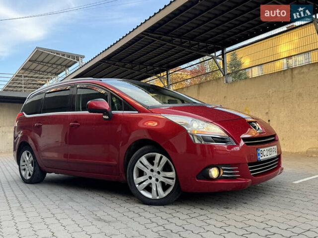 Красный Пежо 5008, объемом двигателя 2 л и пробегом 315 тыс. км за 8500 $, фото 3 на Automoto.ua