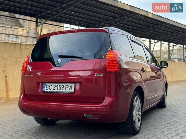 Красный Пежо 5008, объемом двигателя 2 л и пробегом 315 тыс. км за 8500 $, фото 4 на Automoto.ua