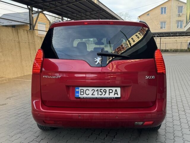 Красный Пежо 5008, объемом двигателя 2 л и пробегом 315 тыс. км за 8500 $, фото 5 на Automoto.ua