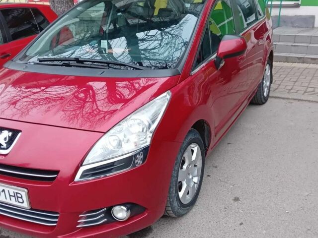 Красный Пежо 5008, объемом двигателя 1.6 л и пробегом 280 тыс. км за 7150 $, фото 1 на Automoto.ua