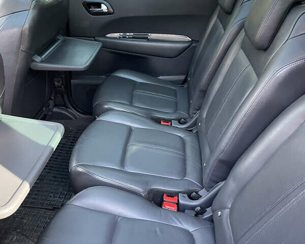 Пежо 5008, об'ємом двигуна 1.6 л та пробігом 249 тис. км за 6999 $, фото 14 на Automoto.ua