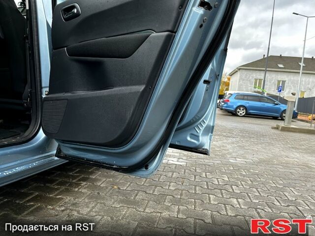 Пежо 5008 2011 в Белой Церкве на Automoto.ua Пежо 5008, объемом двигателя 2 л и пробегом 265 тыс. км за 6850 $, фото 12 на Automoto.ua