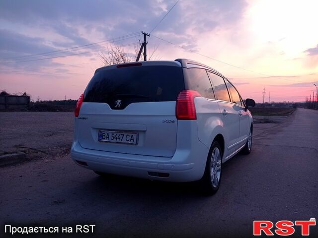 Пежо 5008, об'ємом двигуна 2 л та пробігом 222 тис. км за 8000 $, фото 7 на Automoto.ua