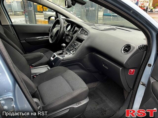 Пежо 5008 2011 в Белой Церкве на Automoto.ua Пежо 5008, объемом двигателя 2 л и пробегом 265 тыс. км за 6850 $, фото 10 на Automoto.ua