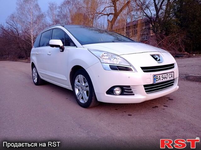 Пежо 5008, об'ємом двигуна 2 л та пробігом 222 тис. км за 8000 $, фото 2 на Automoto.ua