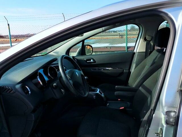 Пежо 5008, об'ємом двигуна 1.6 л та пробігом 170 тис. км за 8500 $, фото 9 на Automoto.ua
