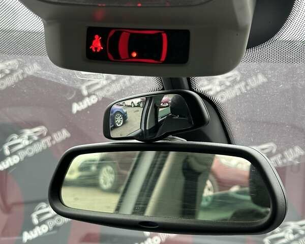 Пежо 5008, объемом двигателя 1.6 л и пробегом 195 тыс. км за 6600 $, фото 25 на Automoto.ua